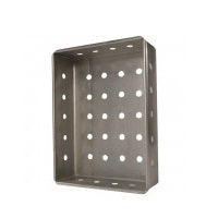 Charola para instrumental perforada cal. 22 medidas 20.8x26.7x7cm