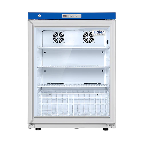 Refrigerador farmacéutico Beracah Medica de 118 L para laboratorio, con puertas y control de temperatura visible.