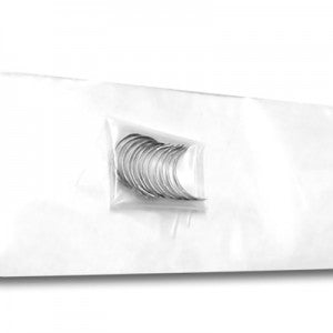 Agujas de punción de 1/2 círculo, paquete de 12 piezas #15 (6x13mm) ojo automático, marca Beracah Medica, en uso.