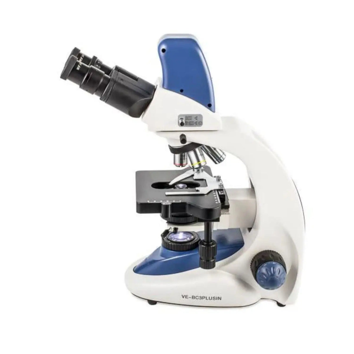 Microscopio binocular digital Beracah Medica con objetivos y pantalla para observación microscópica.