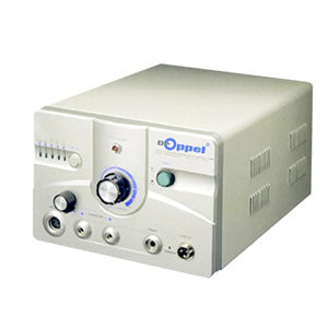 Unidad de electrocirugía Beracah Medica ST-501 de 500W, dispositivo para procedimientos quirúrgicos con controles y pantalla.