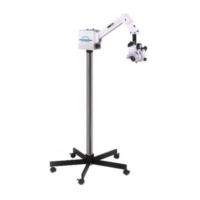 Colposcopio Beracah Medica Zoomscope Quantum con brazo superior, Trulight y base de 4 patas, vista detallada del equipo médico.