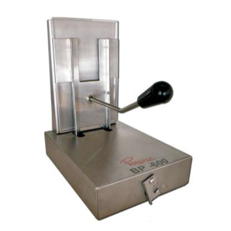 Prensa extractora de plasma Beracah Medica, aparato médico para extracción de plasma con detalles visibles en la imagen.