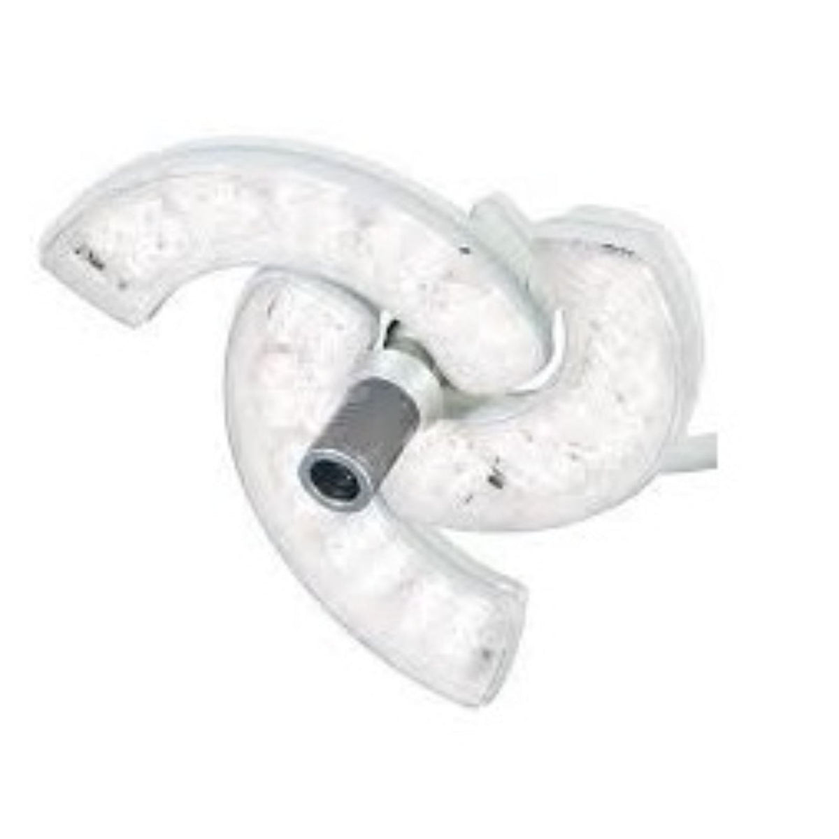 Lámpara para quirófano sencilla XLED de 3 pétalos de Beracah Medica, con estructura blanca y foco en el centro.