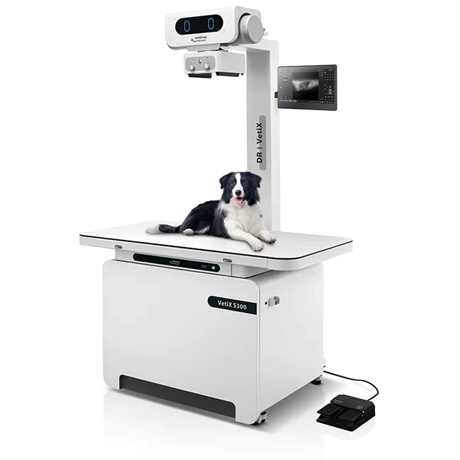 Imagen del equipo de Rayos X Veterinario Beracah Medica VetiX S380, mostrando el aparato y su pantalla de control.