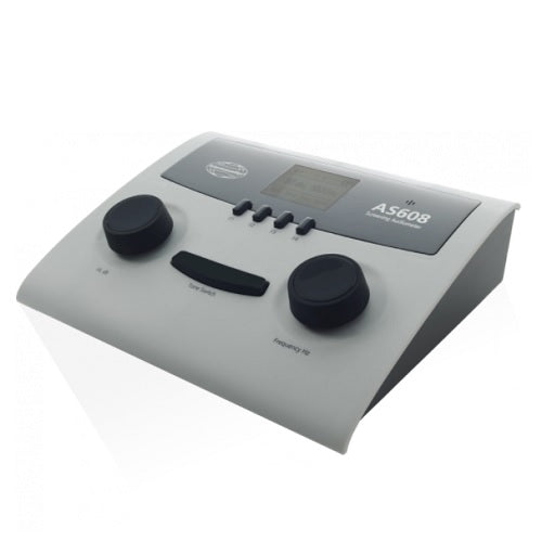 Audiómetro de screening portátil Beracah Medica modelo AS608E con licencia SYNC, muestra la pantalla y controles del dispositivo.