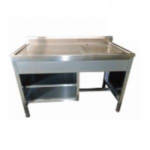 Mesa alta MSI de 180 cm con respaldo y fregadero derecho en acero inoxidable, ideal para espacios médicos.