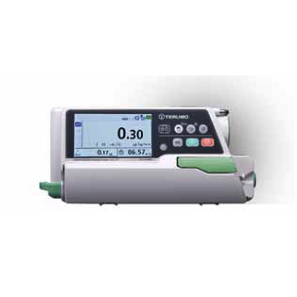 Bomba de infusión tipo LM TE-LM800 de Terumo, modelo Mid Preess, con pantalla y controles, en color blanco y gris.