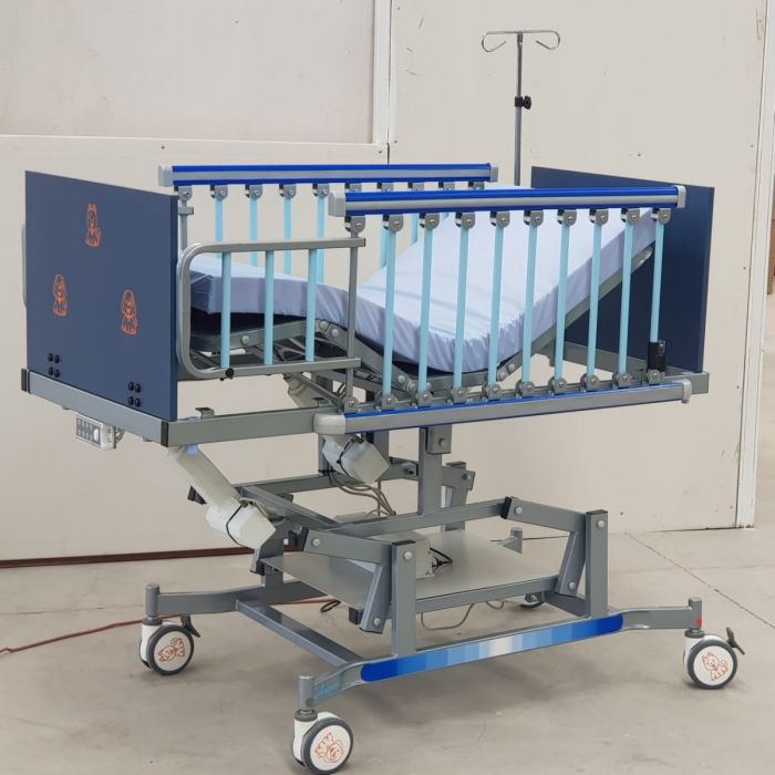 Cama pediatrica de 5 posiciones con sistema