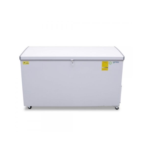 Congelador horizontal de 17 pies tipo cofre marca Imbera, con puerta y control de temperatura, en color gris.