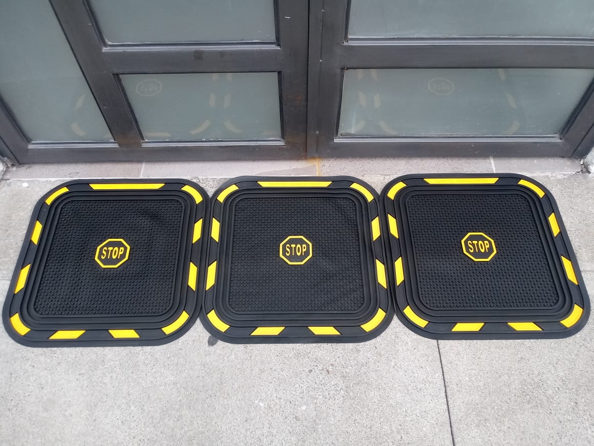 STOP Sanitizing Mat 58x58